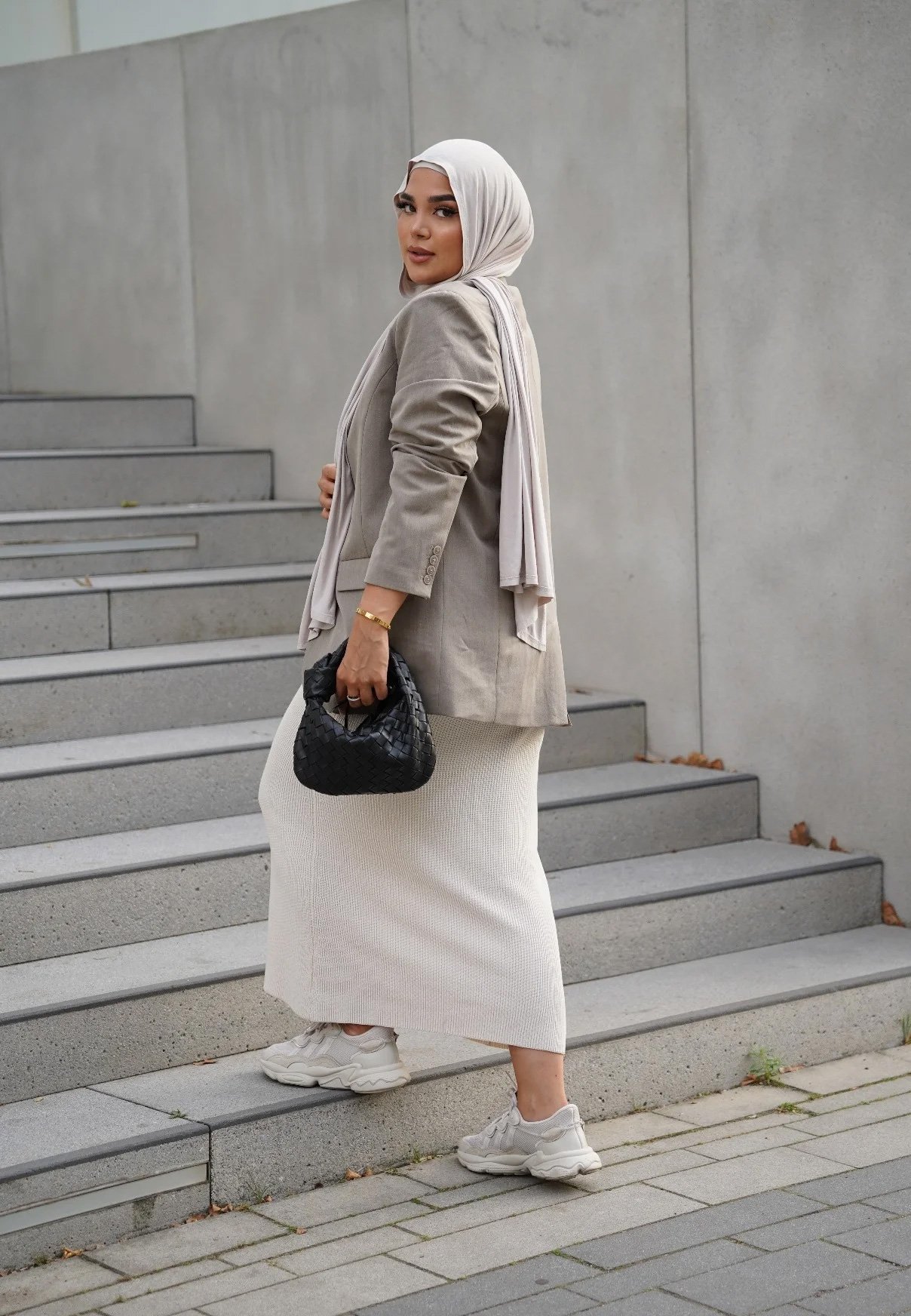 Stylish Conservative Look